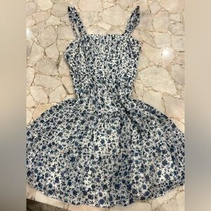 Blue flower print dress!👗